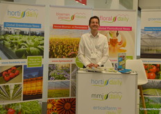 Colleague Martijn monitors the Groentennieuws booth.